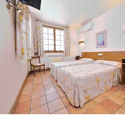 Hostal Lorentxo Olave Room photo